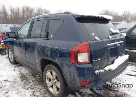 2017 Jeep Compass Latitude 4X4 from USA, damaged, VIN 1C4NJDEB7HD110780